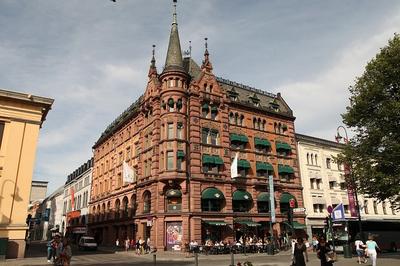 Karl Johans gate r Oslos huvudgatan